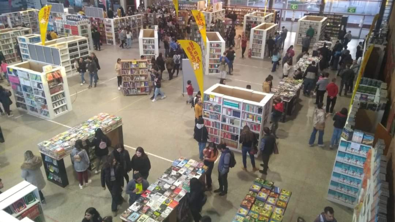 Destacada presencia chaqueña en la Feria del Libro de Reconquista, Santa Fe