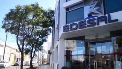 Organizó una colecta para ayudar a un usuario que no puede pagar la boleta de la luz