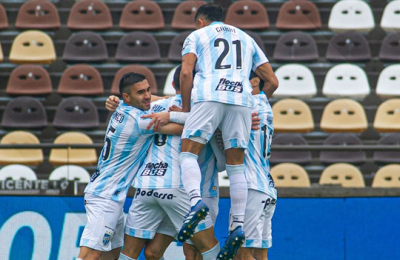 Atlético Tucumán profundizó la crisis de Independiente y se mantiene bien arriba