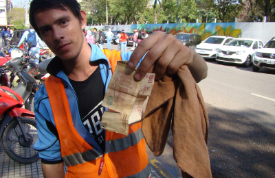 "Hace dos a tres años vivíamos mejor con lo que ganábamos laburando en la calle"