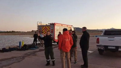 Se tiró al río para tratar de salvar al hijo de su pareja y murió