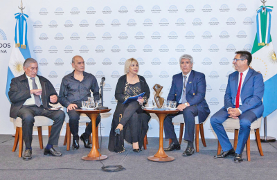 "Fabriciano es un emblema del desarrollo cultural de Resistencia", afirmó Martínez