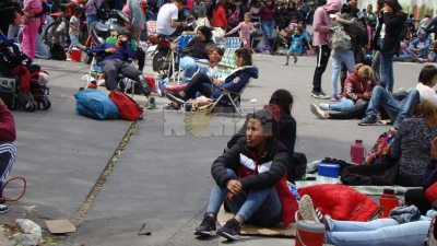 Continúa el acampe en el centro de Resistencia