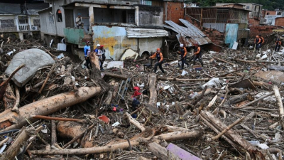 Deslave arrasa pueblo de Venezuela y deja 22 muertos y 52 desaparecidos