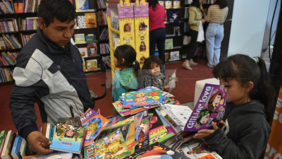 La literatura infantil y juvenil, protagonista en la Feria del Libro
