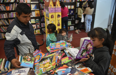 La literatura infantil y juvenil, protagonista en la Feria del Libro
