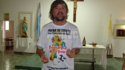 Capilla, club y colegio, las tres C del padre Pepe para la lucha contra las adicciones