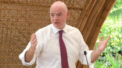 El presidente de la FIFA acusa de hipocresía a quienes critican a Qatar antes del Mundial