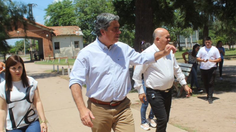 En San Martín, Capitanich se reunió con intendentes de varias localidades