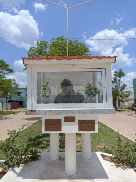 Juan Pablo Segundo monumento.jpeg