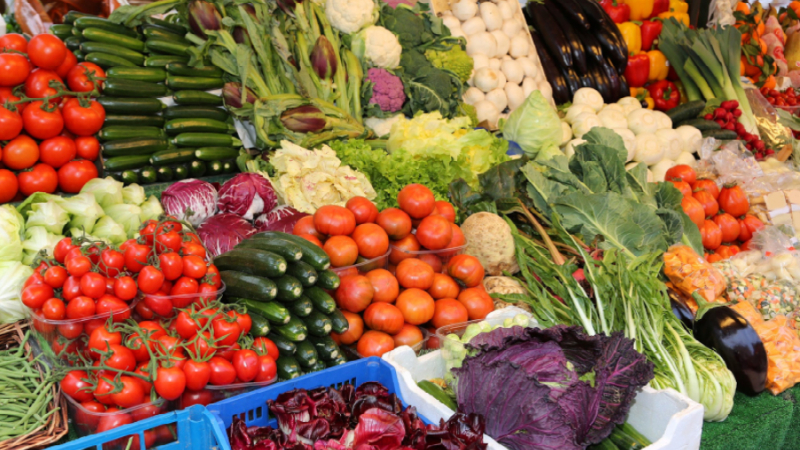 En diciembre los consumidores pagaron 3,4 veces más de lo que recibió el productor