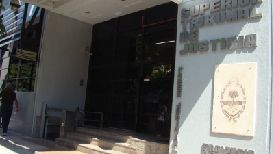 Víctima de violencia de género lucha contra el archivo de su causa