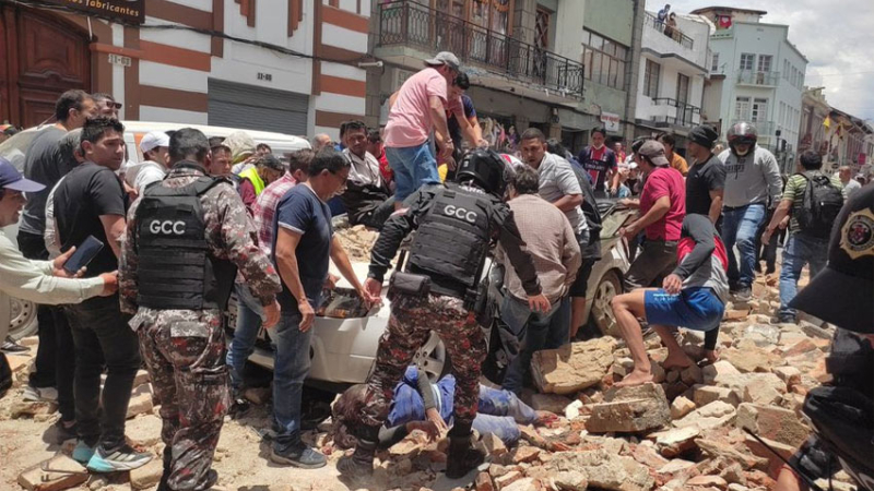 Ascienden a 12 las víctimas del sismo que sacudió a Ecuador y parte de Perú