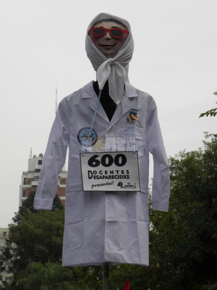acto por dia de la memoria 2.JPG