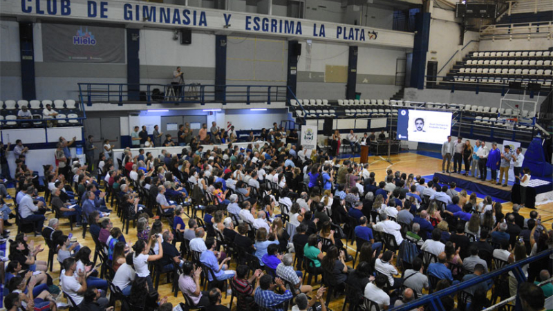 Gimnasia declaró Socios Honorarios a hinchas víctimas de la dictadura