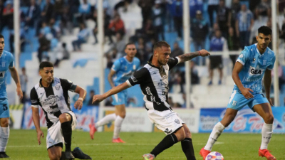 For Ever no para de perder afuera: cayó con Racing y sigue último