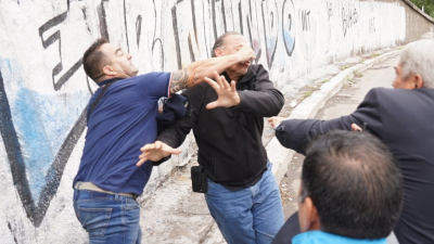 Máxima tensión: agredieron a Sergio Berni tras el crimen de un colectivero en La Matanza