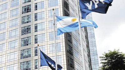 Acciones de YPF volaron en Wall Street tras acuerdo con Maxus: en un año acumulan alza de 140%