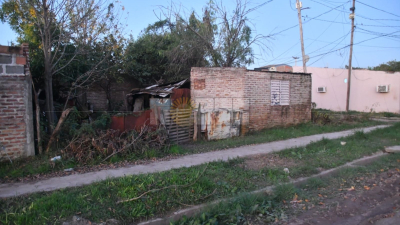 Investigan hallazgo de dos cuerpos en precaria vivienda de la zona sur