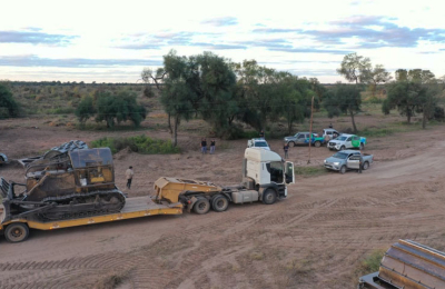 Bosques secuestró cuatro topadoras al norte de Avia Terai