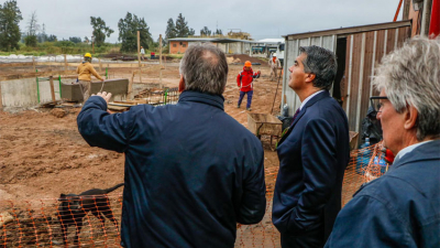 Capitanich supervisó obras de Santana Textil y Zirka