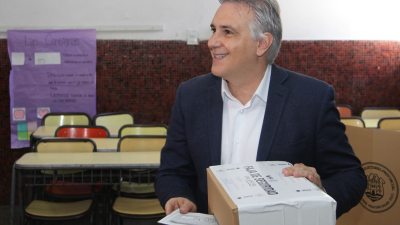 Con más de 80% de los votos escrutados, Llaryora vencía a Juez en las elecciones de Córdoba