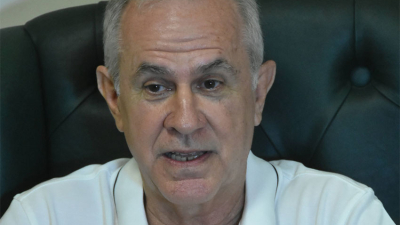 Nikisch contestó a Capitanich: "El gobernador está en el horno"