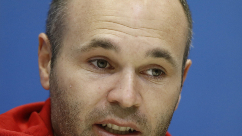 Iniesta: "Hubiese sido bonito que Messi volviera al Barcelona"