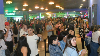 La barbiemanía también pintó de rosado los cines en Resistencia