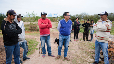 Ladrilleros pidieron a Gustavo apoyo estatal para desarrollar su actividad