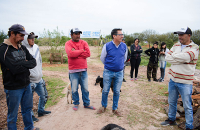 Ladrilleros pidieron a Gustavo apoyo estatal para desarrollar su actividad