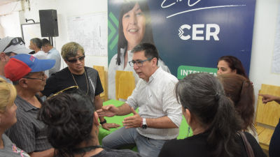 Martínez prometió fortalecer los programas comunales con vecinos de zona sur
