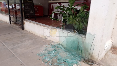 Grupo concretó ataque piraña a una heladería en Resistencia y la saqueó en un minuto