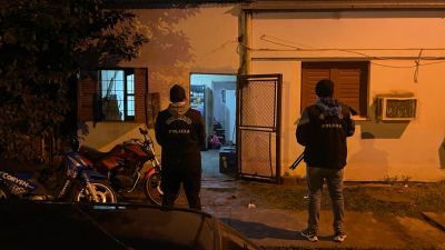 Una mujer fue detenida por vender droga en el barrio Golf Club