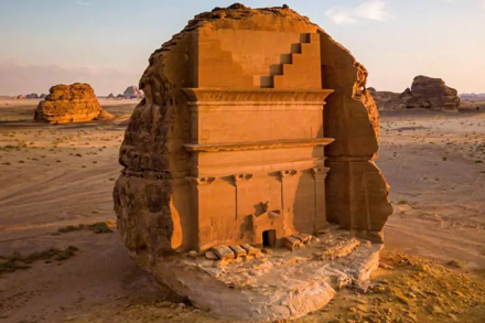 lugar maravilla Arabia Saudita.jpg