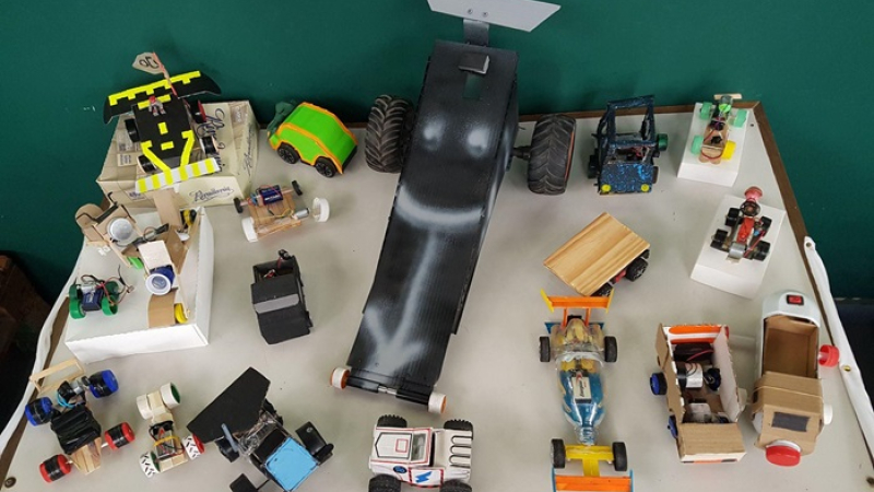Se realizó la primera Expo Autos Eléctricos a escala
