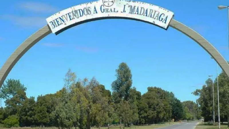 Pelea entre vecinos por el cacareo de un gallo lleva tres años