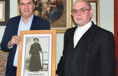 Zdero recibió de Dus el compromiso de la Iglesia de aportar a la paz social