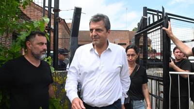 Sergio Massa votó y destacó la elección como la "consolidación de 40 años de democracia"
