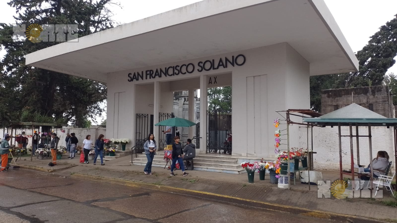 Se suspendió la primera misa en el cementerio San Francisco Solano