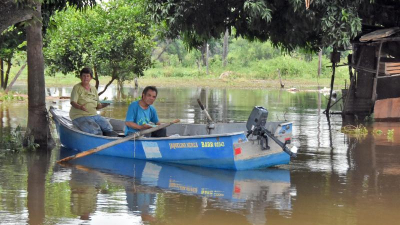 Aunque el Paraná sigue en baja, recomiendan a las familias no volver todavía a sus hogares