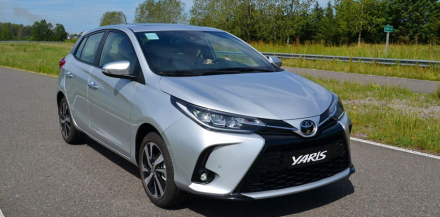 yaris.jpg
