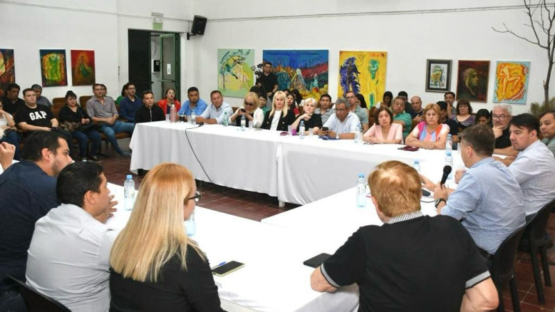 Zdero se reunió con partidos y agrupaciones aliadas para "analizar el nuevo escenario político"