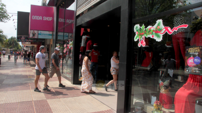 Las ventas de Navidad cayeron 2,8% interanual, según CAME