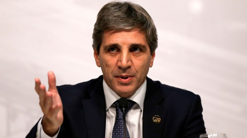 Caputo propuso a los banqueros el mayor canje de deuda en pesos de la historia