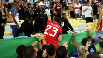 La Selección fue sancionada con reducción de público, mientras que Brasil no