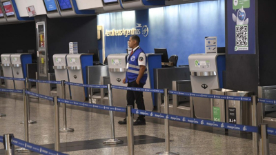 Aerolíneas Argentinas y Jetsmart cancelaron todos sus vuelos