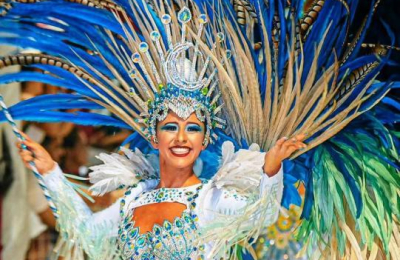 Segunda noche de corsos en la Capital del Carnaval