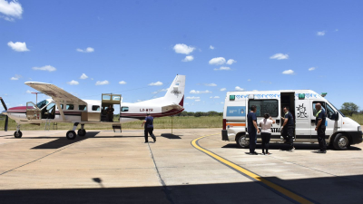 Emoción en la reactivación de los vuelos sanitarios con avión provincial