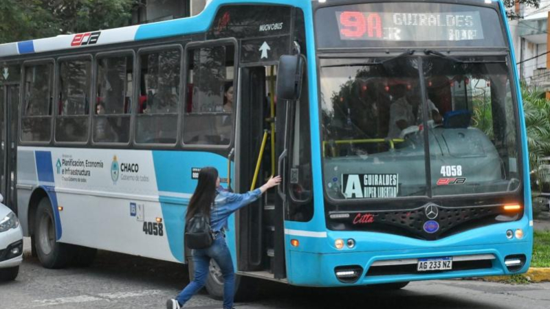 Se amplía el tiempo de espera para los colectivos urbanos